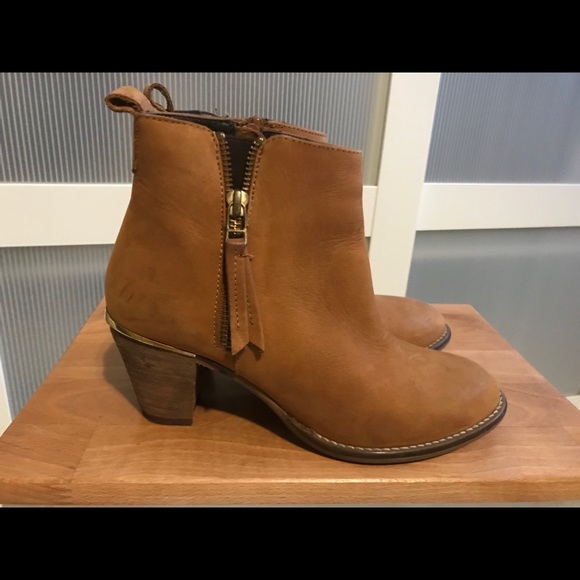 Steve Madden Ankle Boots EUC - Picture 5 of 7